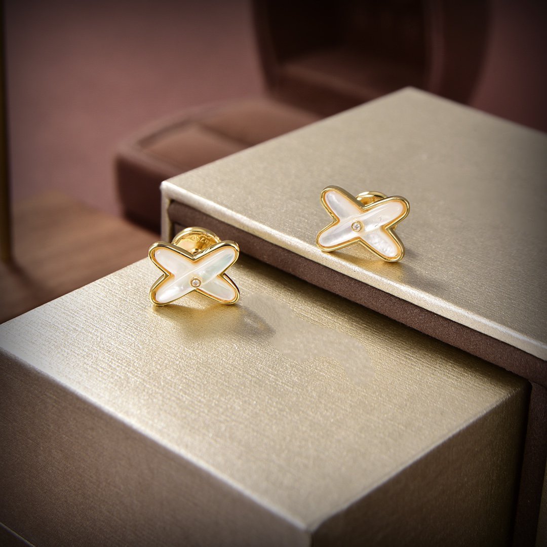 [Sophire Jewelry ]JEUX DE WHITE MOP GOLD DIAMOND EARRINGS