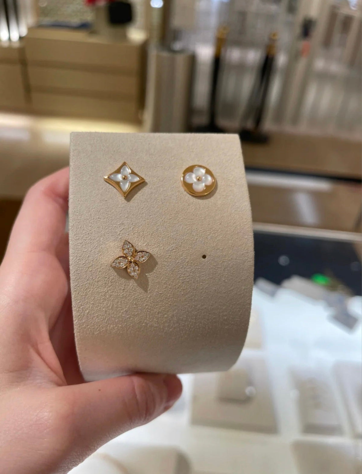 [Sophire Jewelry ]STAR BLOSSOM STUD EARRINGS PINK GOLD DIAMONDS