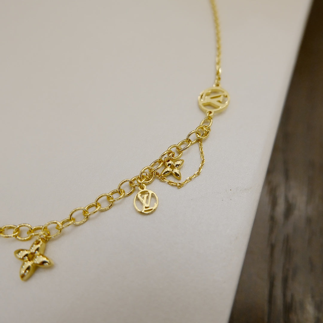 [Sophire Jewelry ]BLOOMING SUPPLE NECKLACE BRASS