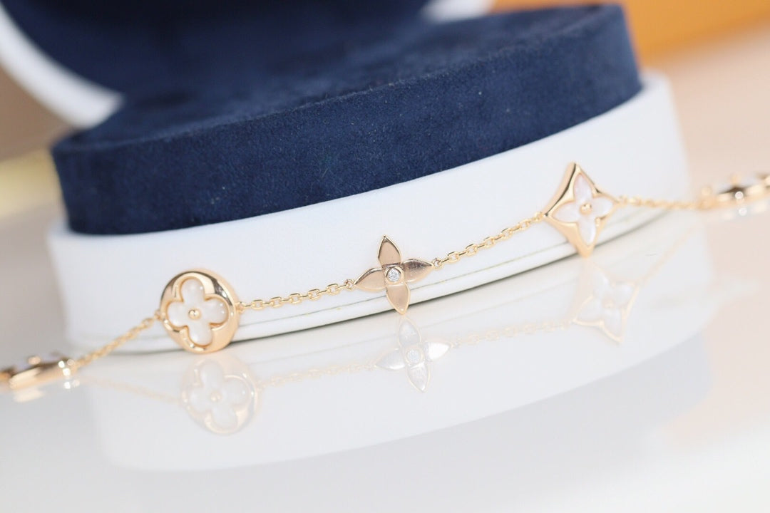 [Sophire Jewelry ]LEAF CLOVER BRACELET