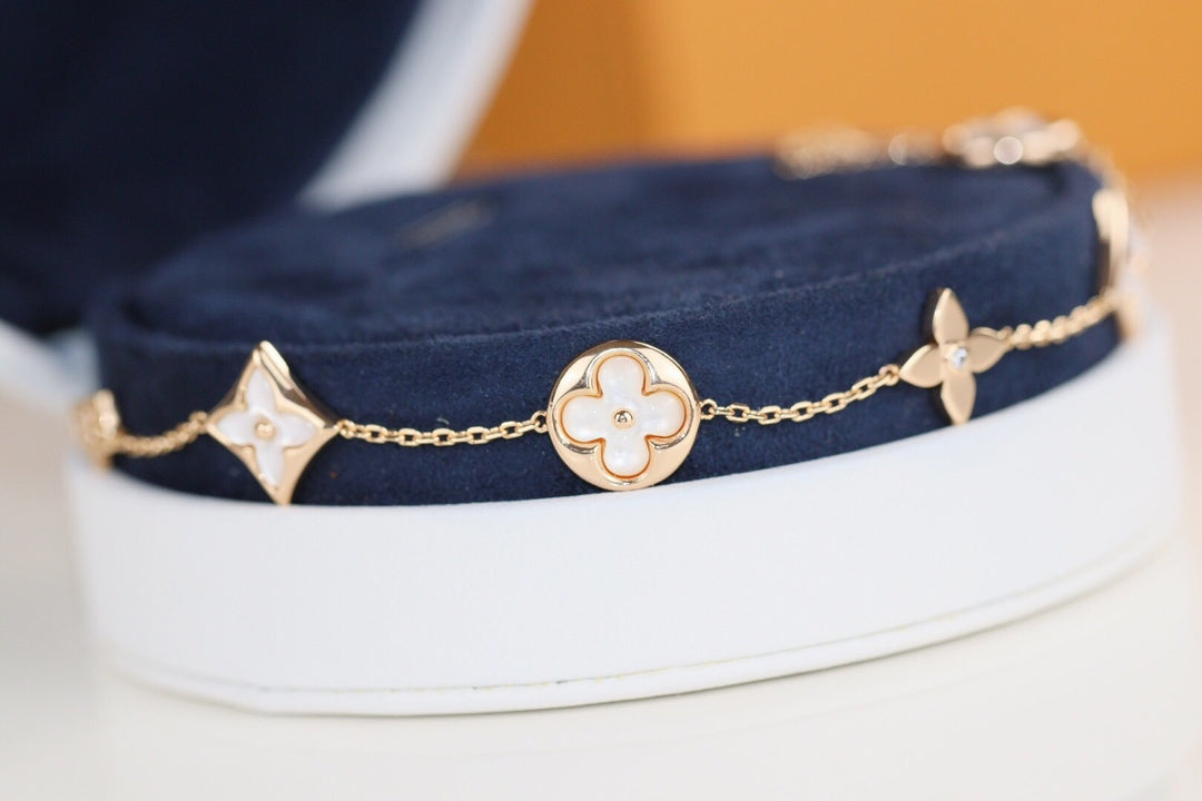 [Sophire Jewelry ]LEAF CLOVER BRACELET