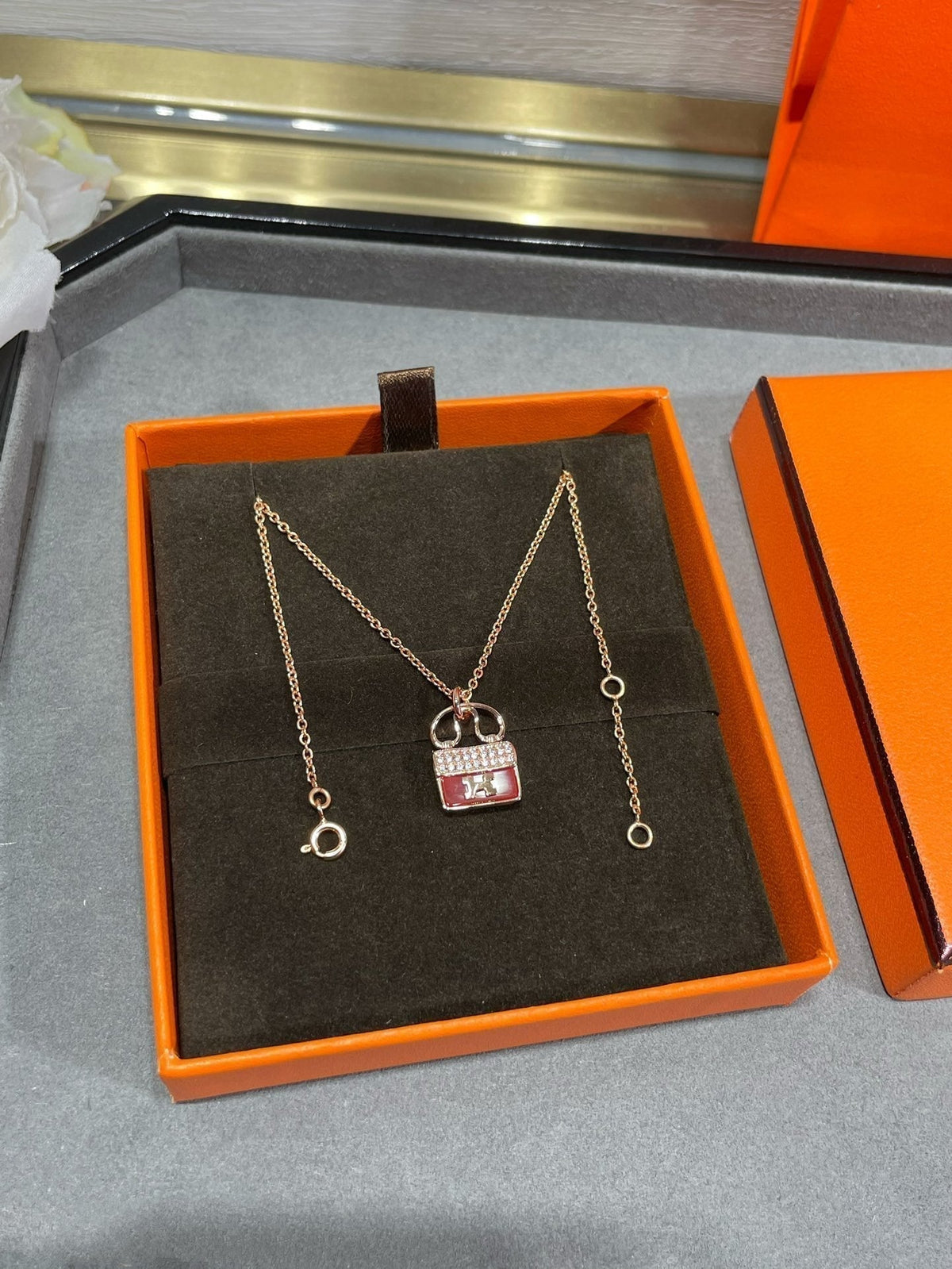 [Sophire Jewelry ]H CIRCE MOISSANITE PENDANT NECKLACE GOLD