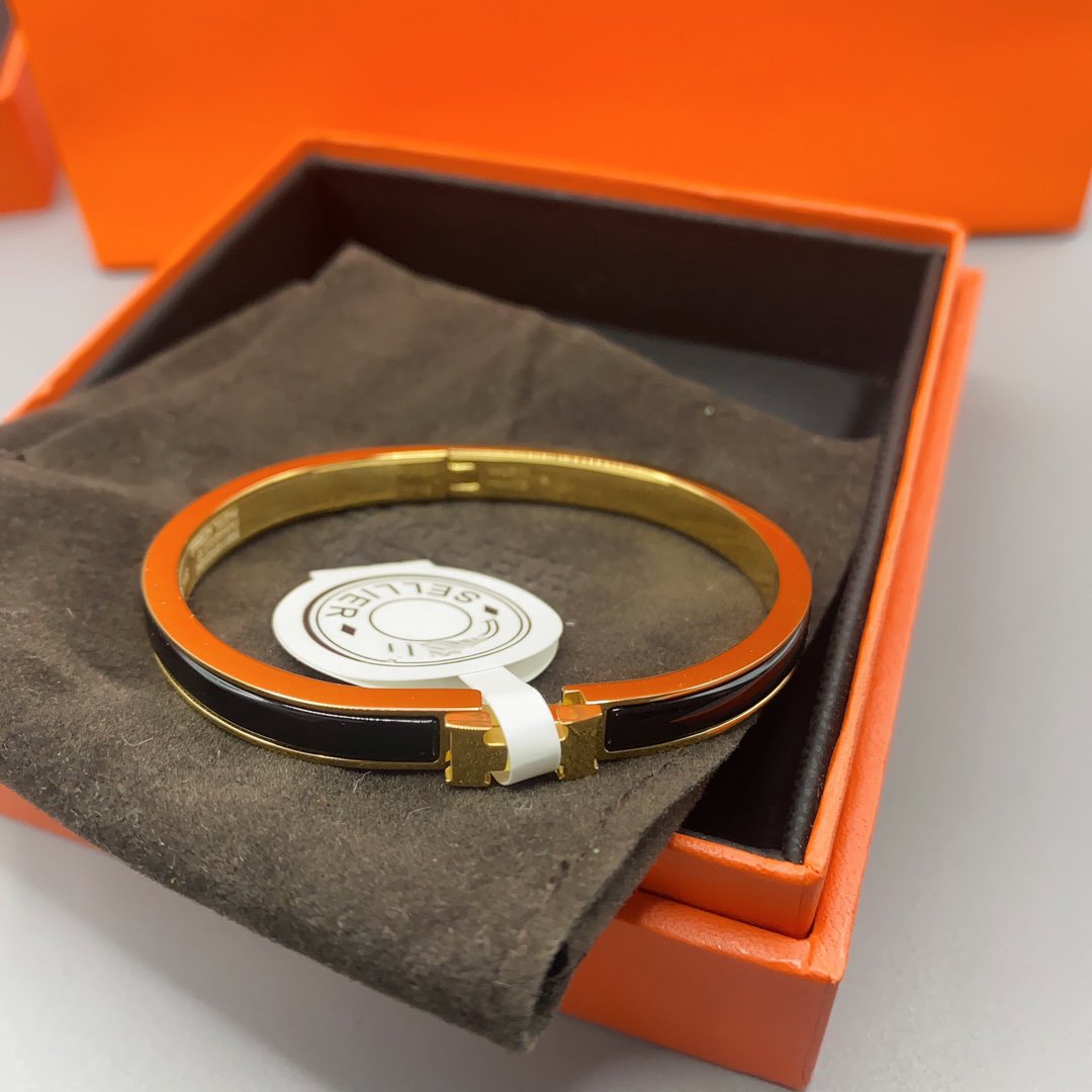 [Sophire Jewelry ]CLASSIC HM CLIC BLACK 8MM ENAMEL BRACELET
