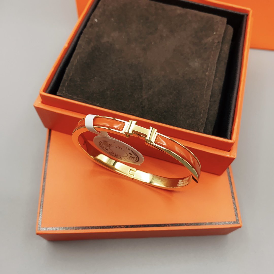 [Sophire Jewelry ]CLASSIC HM CLIC RED 8MM ENAMEL BRACELET