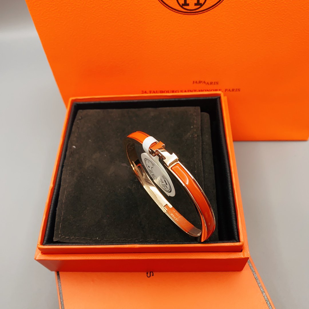 [Sophire Jewelry ]CLASSIC HM CLIC RED 8MM ENAMEL BRACELET