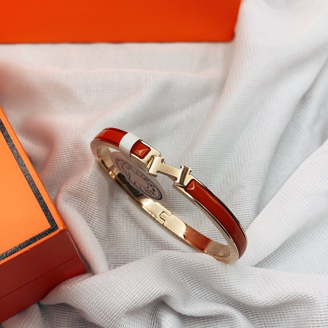 [Sophire Jewelry ]CLASSIC HM CLIC RED 8MM ENAMEL BRACELET