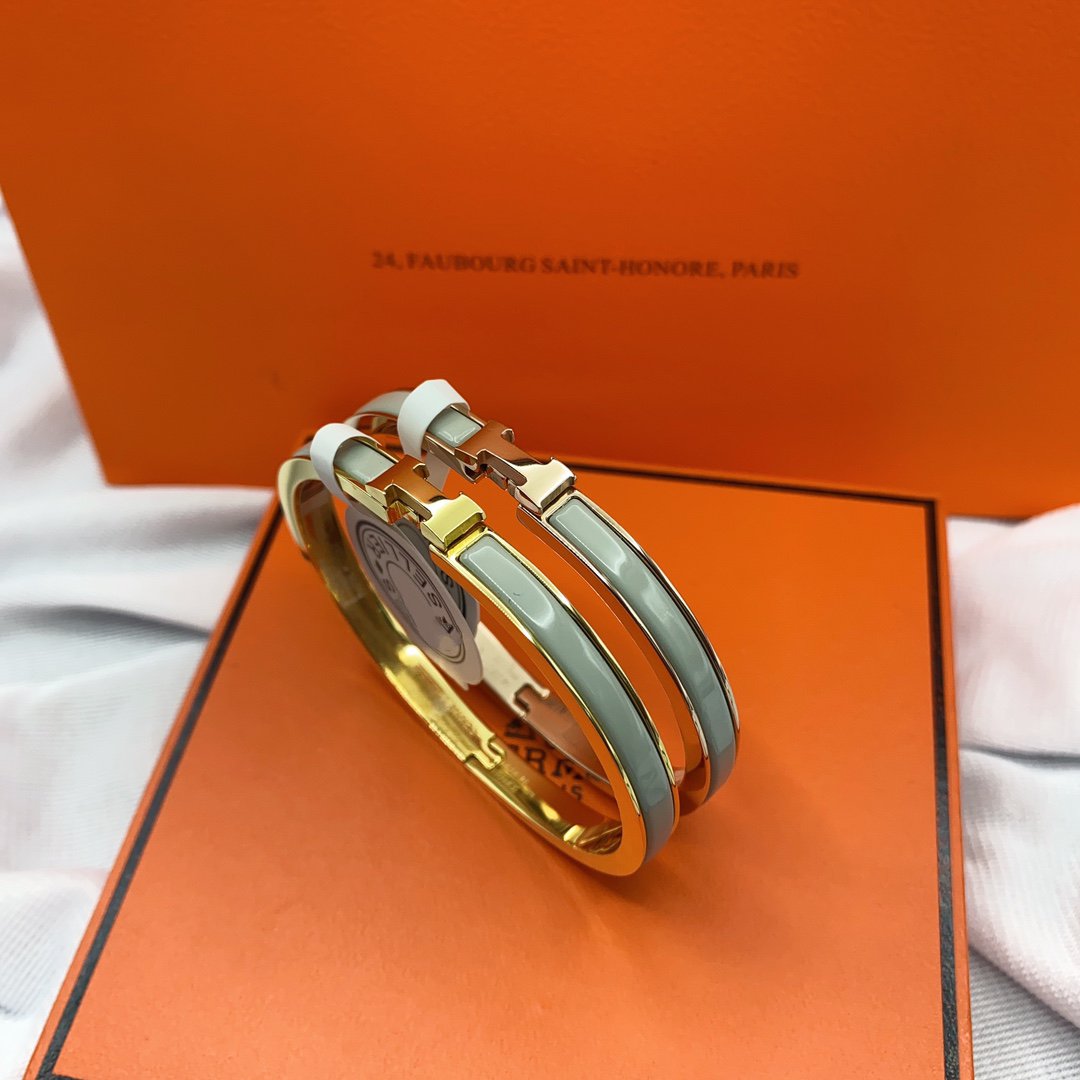 [Sophire Jewelry ]CLASSIC HM CLIC GREEN 8MM ENAMEL BRACELET