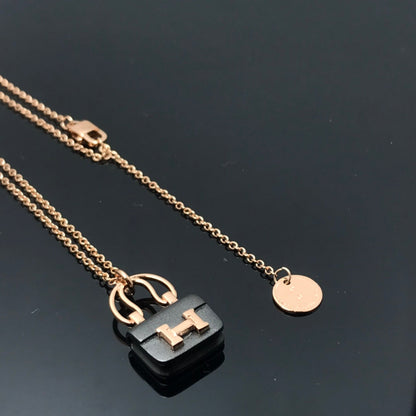 [Sophire Jewelry ]WOMEN'S HM AMULETTES CONSTANCE PENDANT NECKLACE