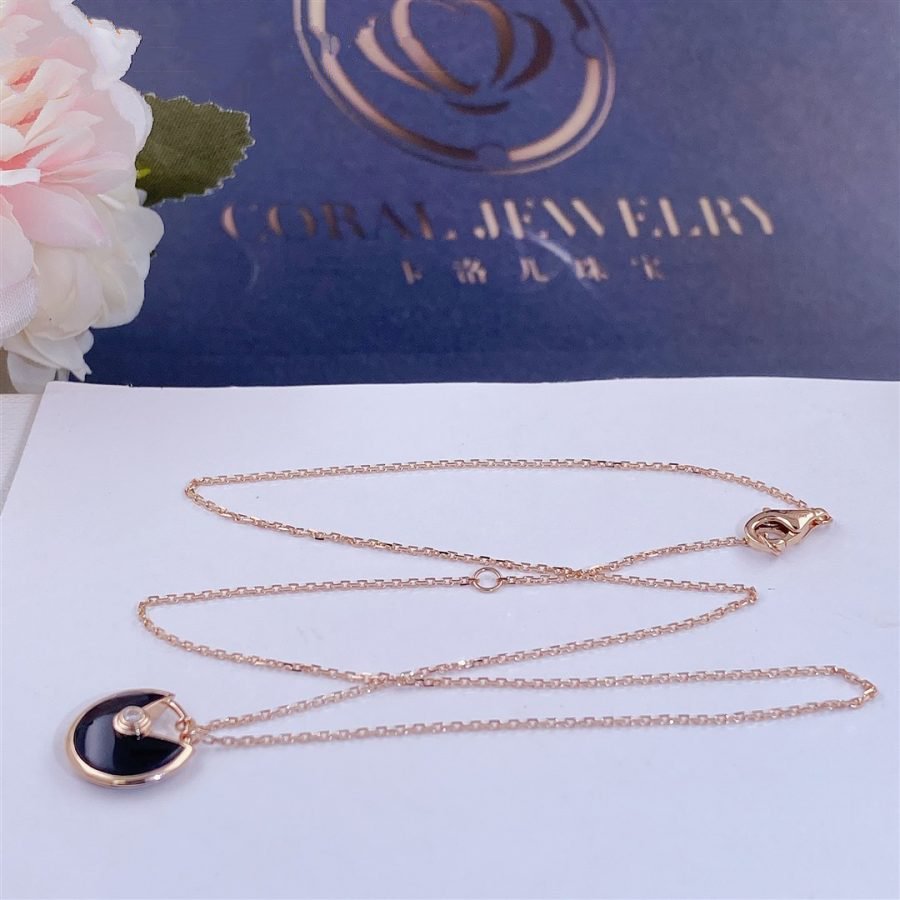 [Sophire Jewelry ]AMULETTE ROSE GOLD ONYX NECKLACE