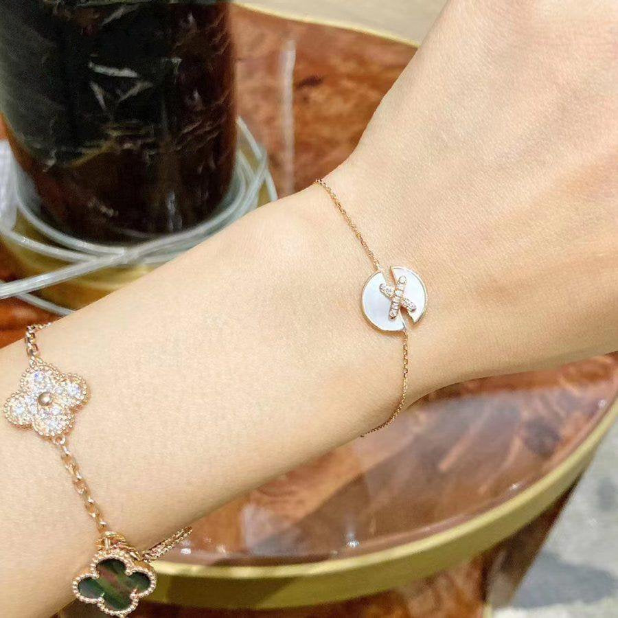 [Sophire Jewelry ]JEUX DE BRACELET MOP PINK GOLD DIAMONDS