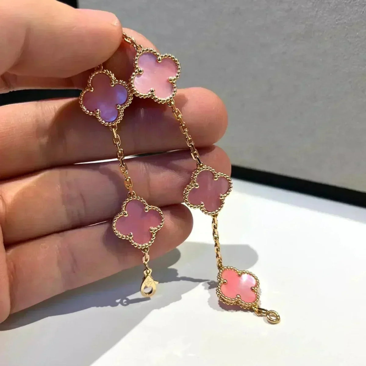 [Sophire Jewelry ] CLOVER 5 MOTIFS  PINK MOP BRACELET COLLECTION
