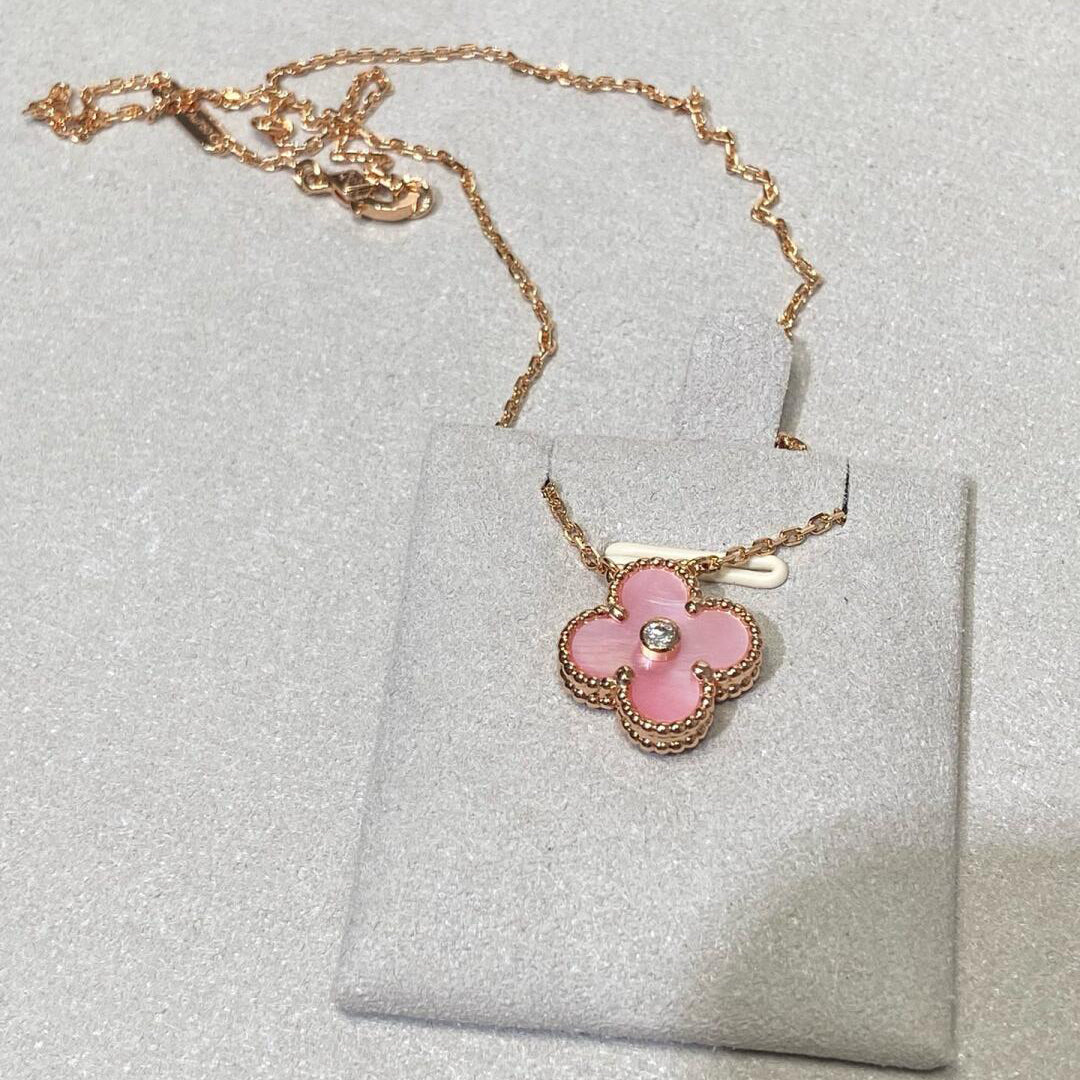 [Sophire Jewelry ]CLOVER 15MM DIAMOND PINK MOP NECKLACE