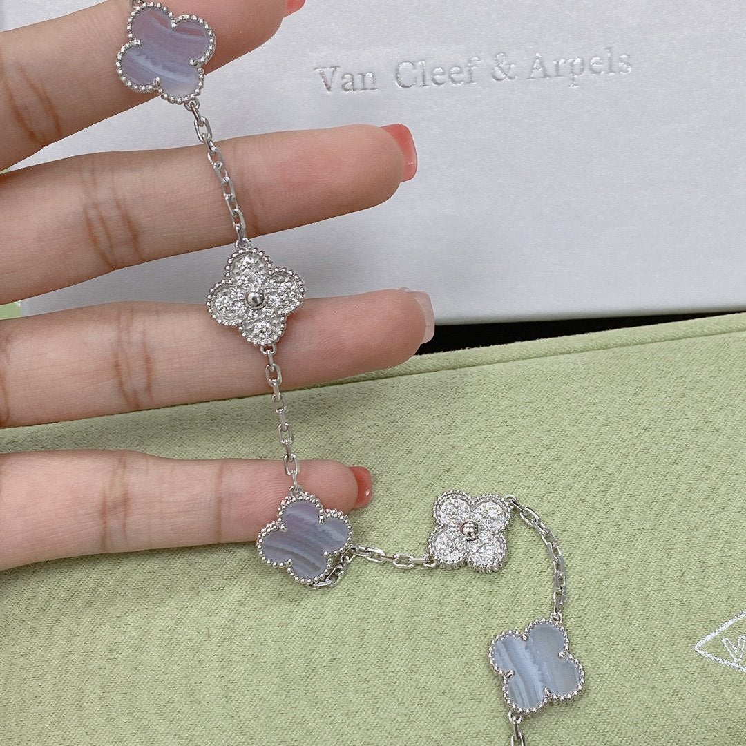 [Sophire Jewelry ] CLOVER 5 MOTIF PURPLE CHALCEDONY BRACELET COLLECTION