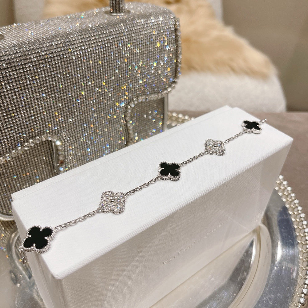 [Sophire Jewelry ] CLOVER 5 MOTIF ONYXS BRACELET COLLECTION