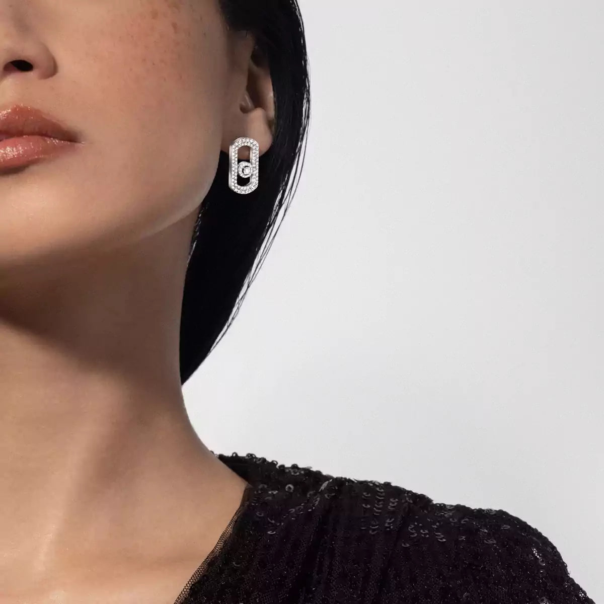 [Sophire Jewelry]So Move Pave_-Set Diamond Earrings in Silver