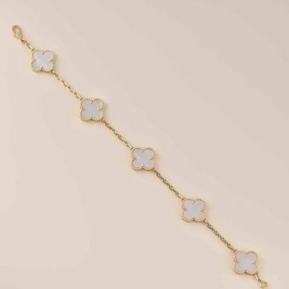 [Sophire Jewelry ]CLOVER WHITE PEARL MOP 5 MOTIF BRACELET COLLECTION