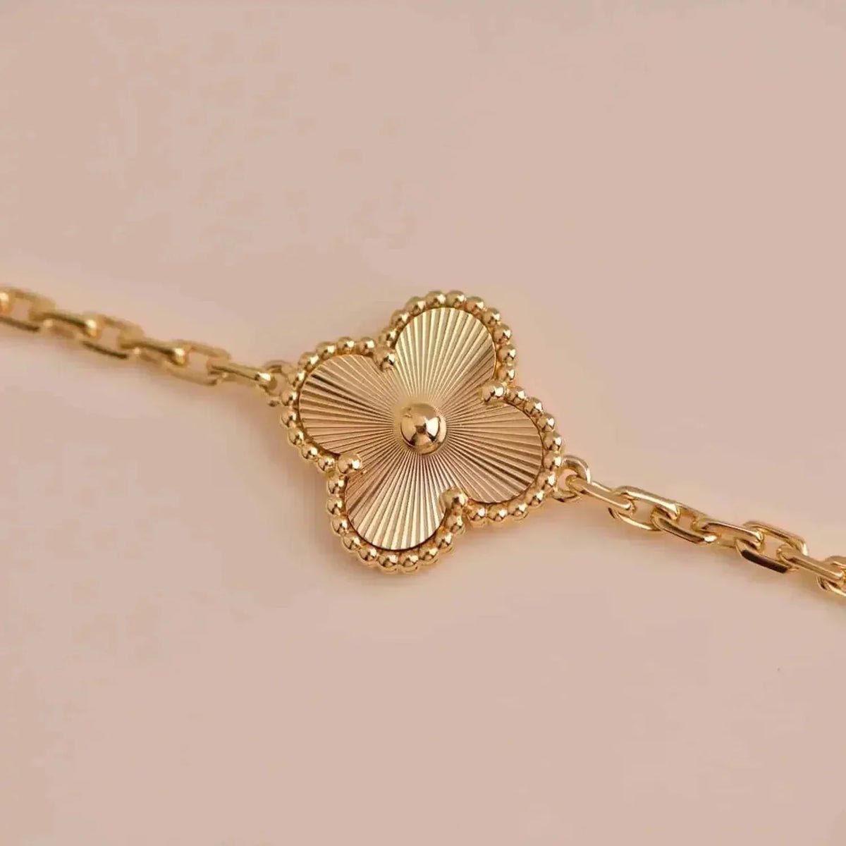 [Sophire Jewelry ] CLOVER 5 MOTIF LASER BRACELET COLLECTION