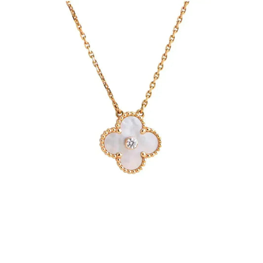 [Sophire Jewelry ]CLOVER 15MM DIAMOND WHITE FRITILLARIA NECKLACE