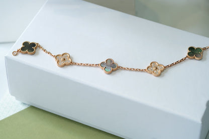 [Sophire Jewelry ] CLOVER 5 MOTIF GRAY MOP BRACELET COLLECTION