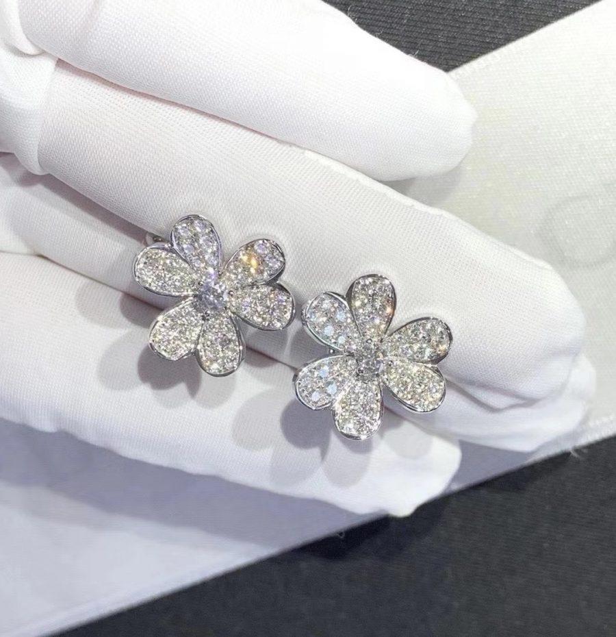 [Sophire Jewelry ]FRIVOLE SILVER FLOWER DIAMOND EARRINGS