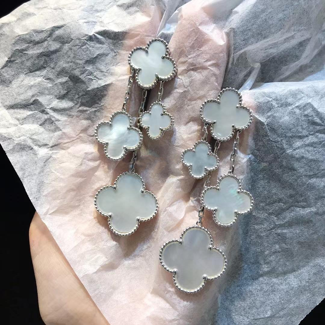 [Sophire Jewelry ]CLOVER EARRINGS WHITE MOP 4 MOTIFS SILVER