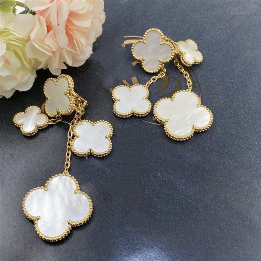 [Sophire Jewelry ]CLOVER EARRINGS WHITE MOP 4 MOTIFS GOLD