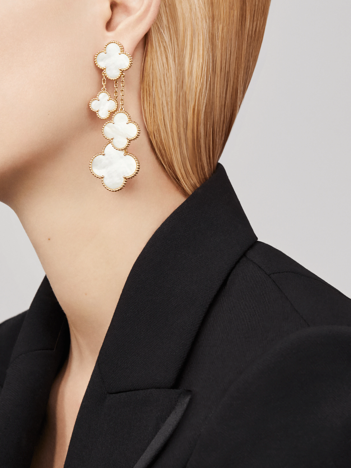 [Sophire Jewelry ]CLOVER EARRINGS WHITE MOP 4 MOTIFS GOLD