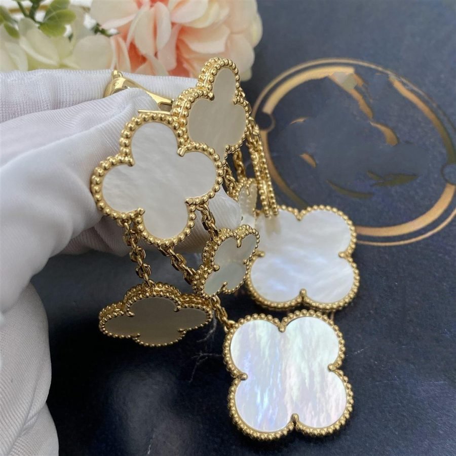 [Sophire Jewelry ]CLOVER EARRINGS WHITE MOP 4 MOTIFS GOLD