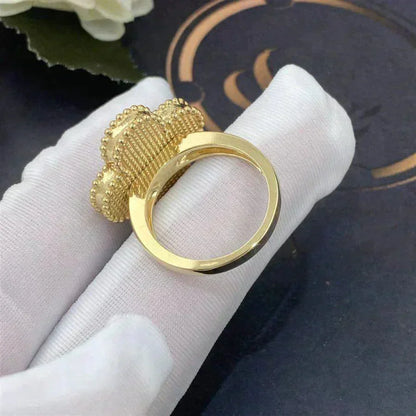 [Sophire Jewelry ]CLOVER WHITE MOP RING
