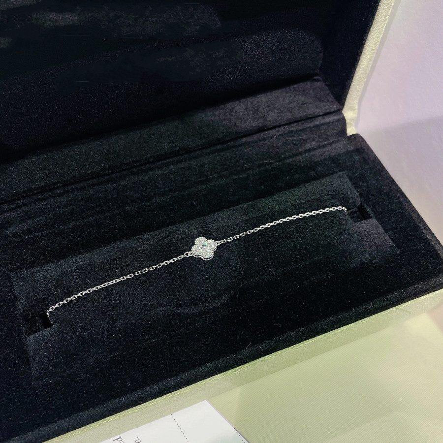 [Sophire Jewelry ]CLOVER  SINGLE FLOWER BRACELET SILVER