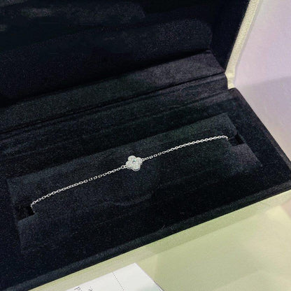 [Sophire Jewelry ]CLOVER  SINGLE FLOWER BRACELET SILVER