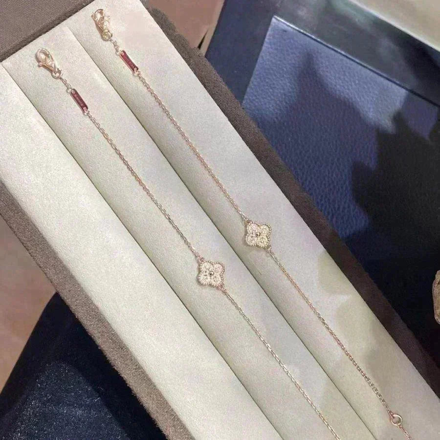 [Sophire Jewelry ]CLOVER SINGLE FLOWER BRACELET