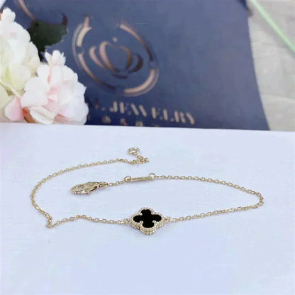 [Sophire Jewelry ]CLOVER ONYX SINGLE FLOWER BRACELET