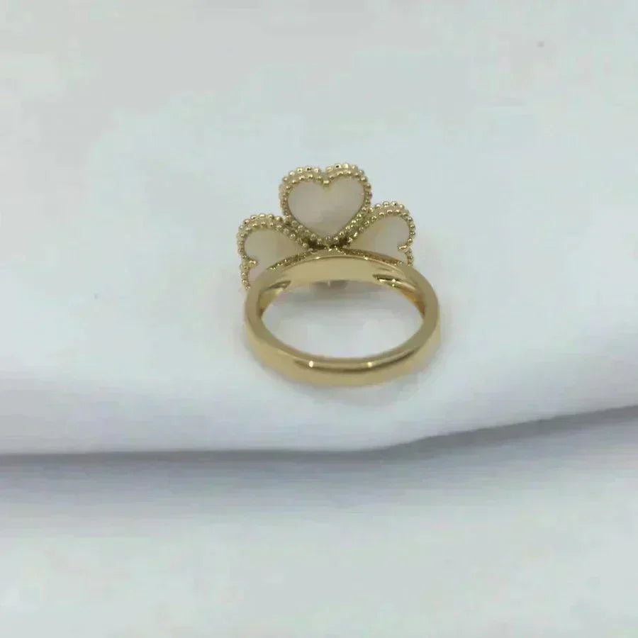 [Sophire Jewelry ]SWEET CLOVER WHITE MOP RING