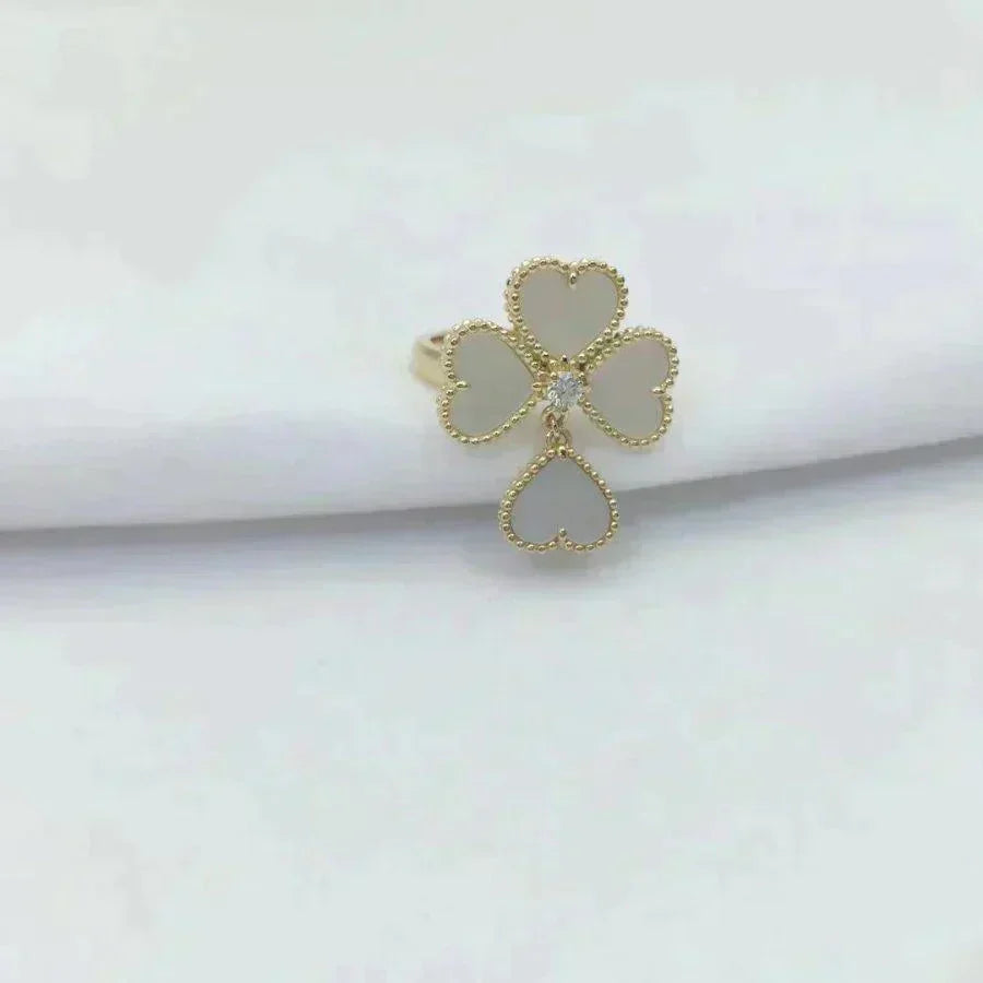 [Sophire Jewelry ]SWEET CLOVER WHITE MOP RING