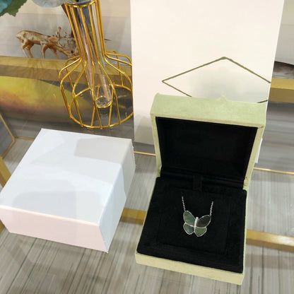 [Sophire Jewelry ]LARGE BUTTERFLY SILVER PENDANT DIAMOND NECKLACE