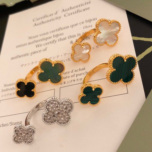 [Sophire Jewelry ]CLOVER BETWEEN THE FINGER RING