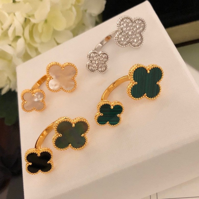 [Sophire Jewelry ]CLOVER BETWEEN THE FINGER RING
