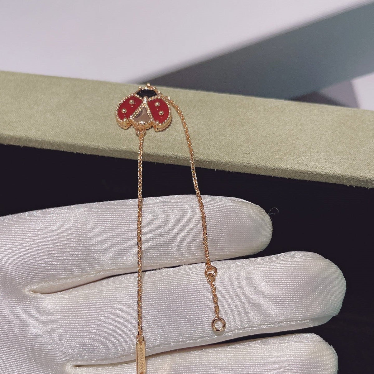 [Sophire Jewelry ]LUCKY SPRING 1 MOTIF PINK GOLD BRACELET