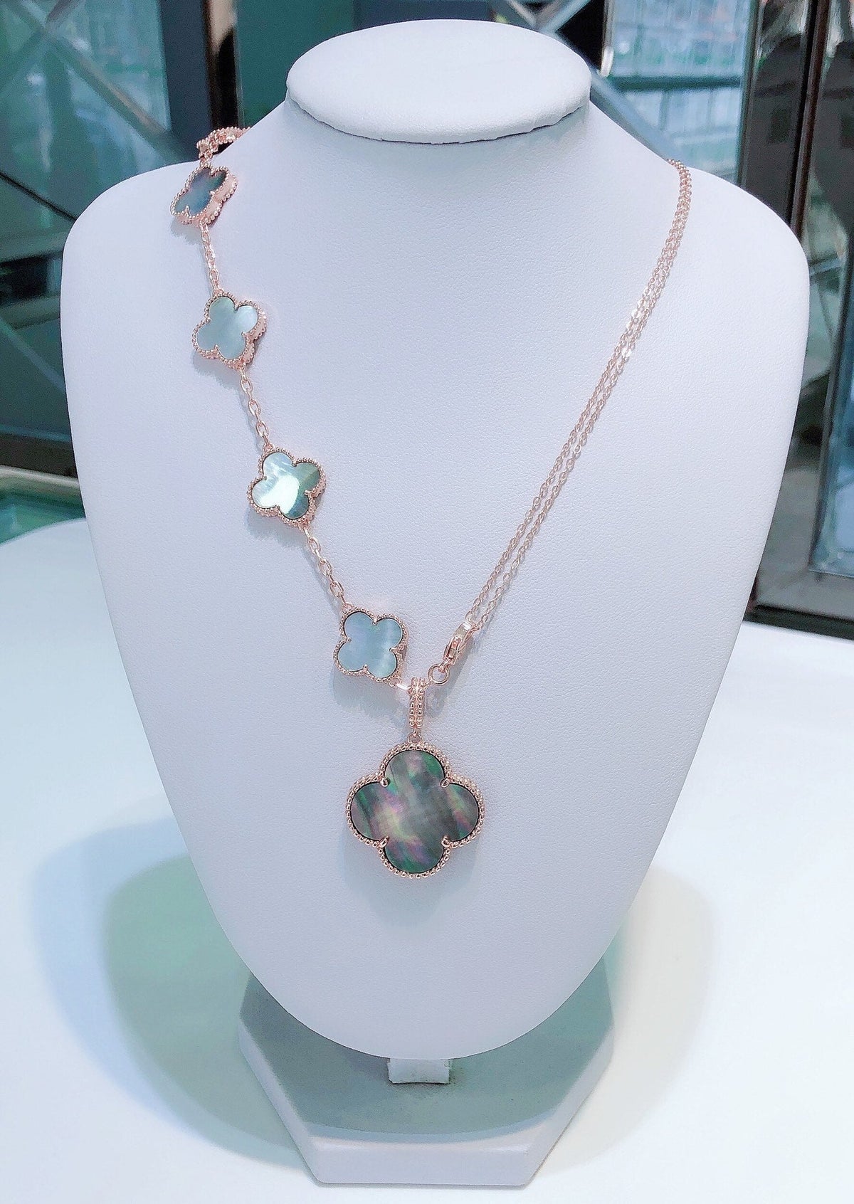 [Sophire Jewelry ]COMBINED BRACELET 5 MOTIFS AND NECKLACE DARK MOP ROSE GOLD