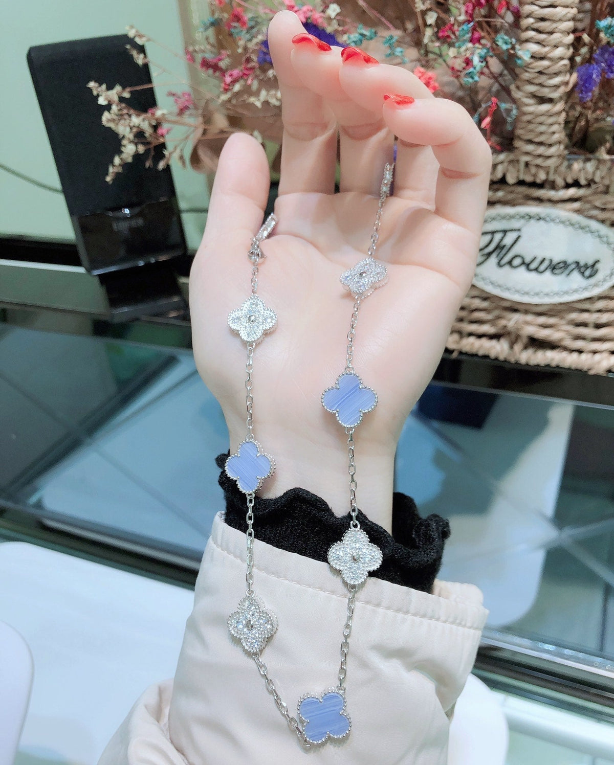 [Sophire Jewelry ]CLOVER 10 MOTIFS CHALCEDONY DIAMONDS SILVER NECKLACE