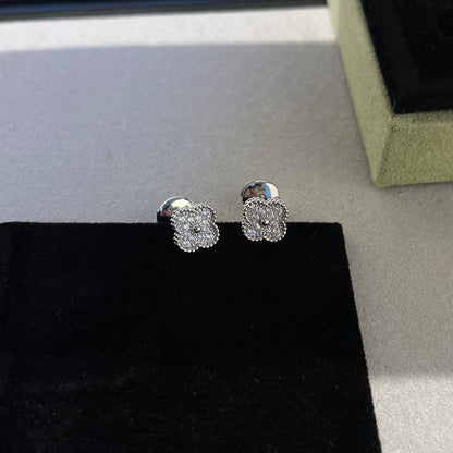 [Sophire Jewelry ]CLOVER MINI DIAMOND STUD EARRINGS