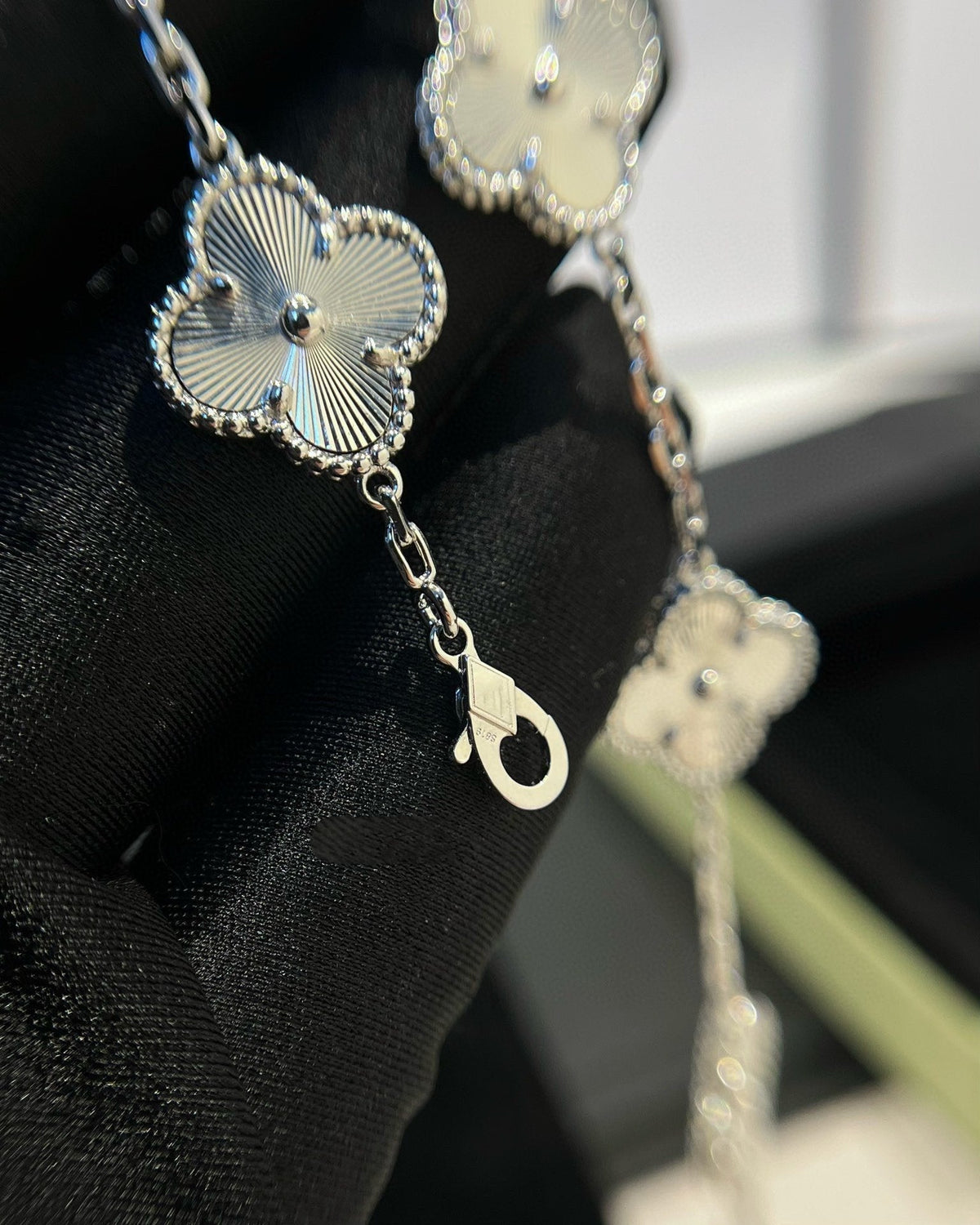 [Sophire Jewelry ] CLOVER 5 MOTIF LASER BRACELET COLLECTION