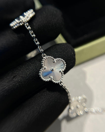 [Sophire Jewelry ] CLOVER 5 MOTIF LASER BRACELET COLLECTION